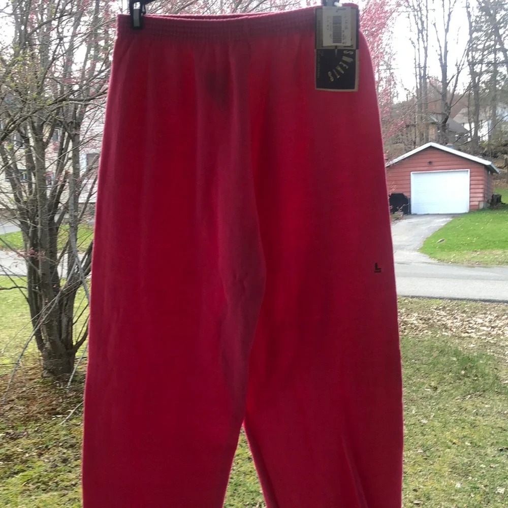New sweatpants by Lee Apparel pink elastic waist and bottom cuff - Picture 2 of 13